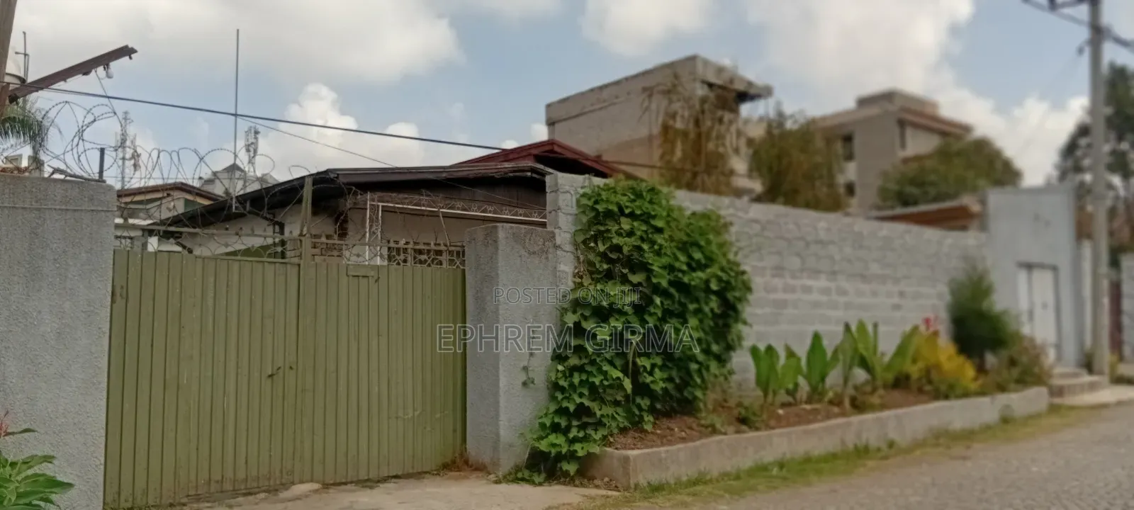 3bdrm House in Kolfe Keranio for sale