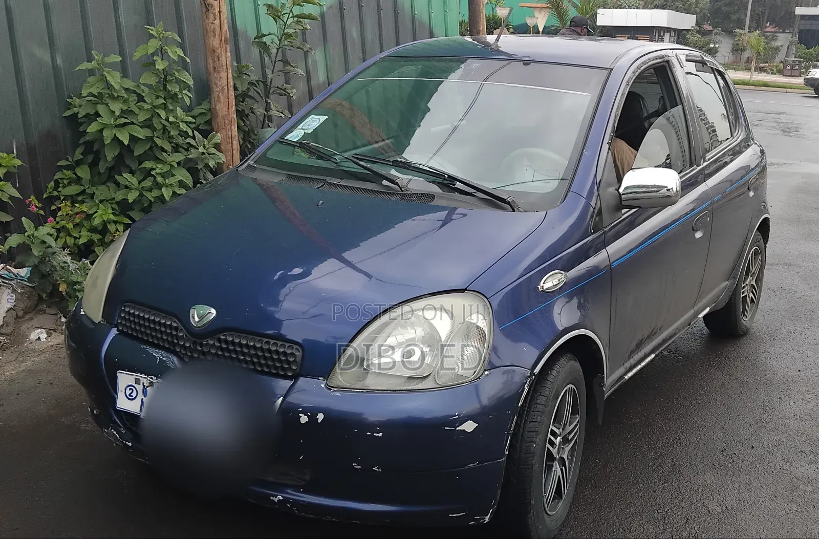 Toyota Vitz 2000 Blue
