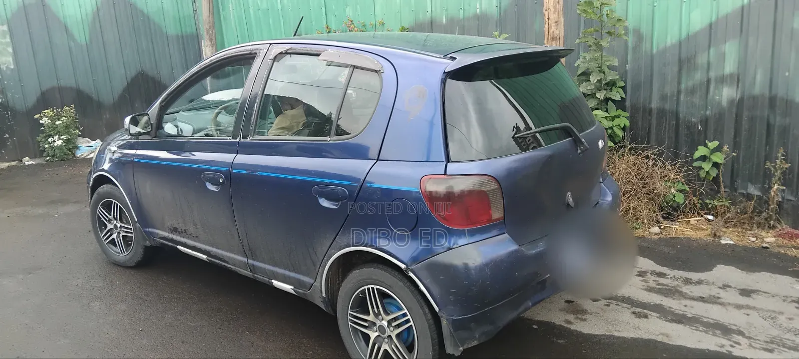 Toyota Vitz 2000 Blue