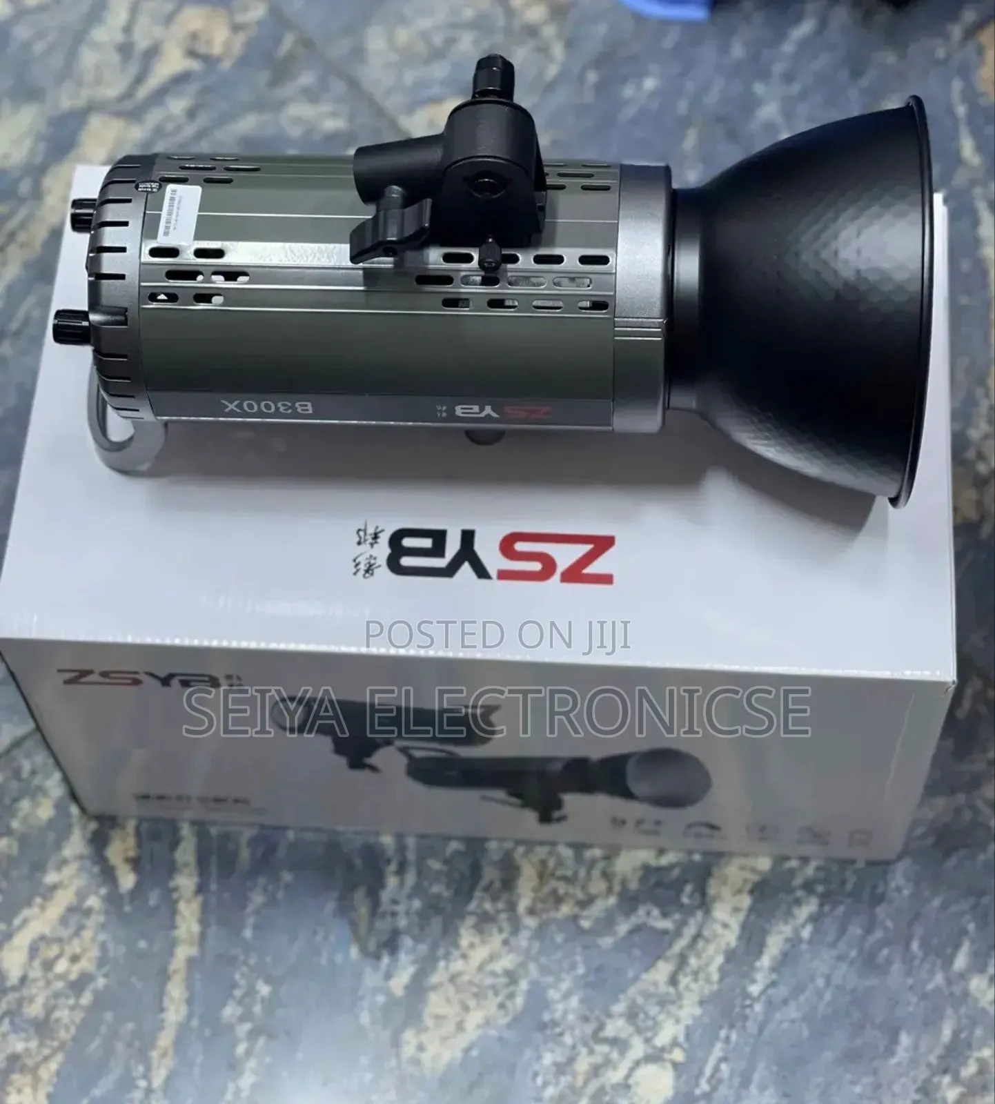 Zsyb B300x Studio Light. # Studio Camera Light