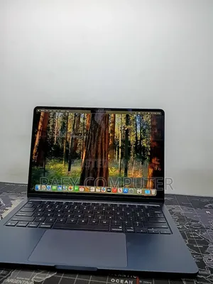New Laptop Apple MacBook Pro 2024 M4 14-inch 16GB Apple M4 SSD 256GB