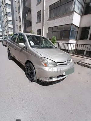 Toyota Platz 1.0 FWD 2003 Gold