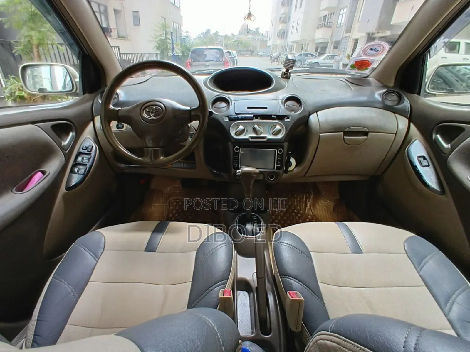 Toyota Platz 1.0 FWD 2003 Gold