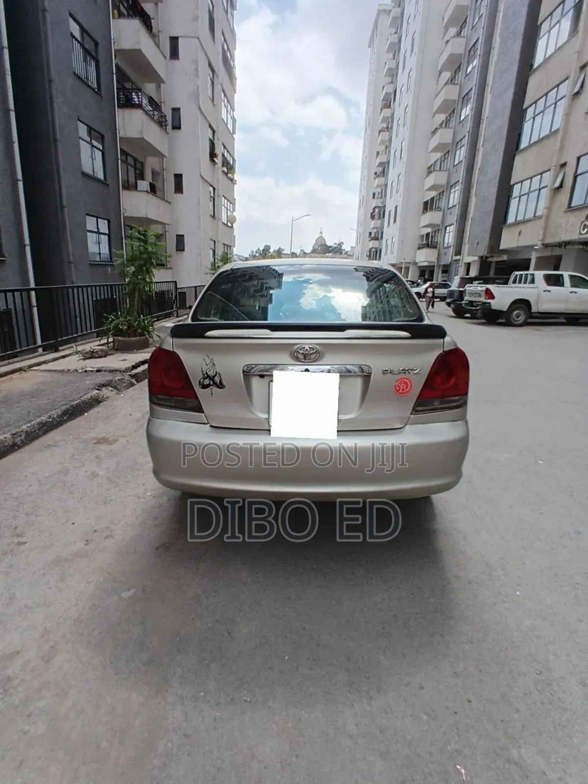 Toyota Platz 1.0 FWD 2003 Gold