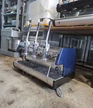 La Pavoni Manual Coffee Machine / ማንዋል የቡና ማሽን