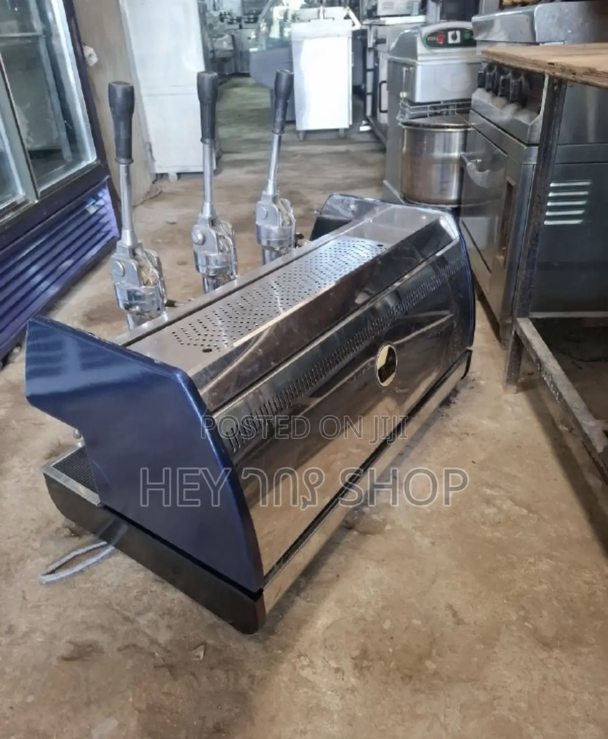 La Pavoni Manual Coffee Machine / ማንዋል የቡና ማሽን