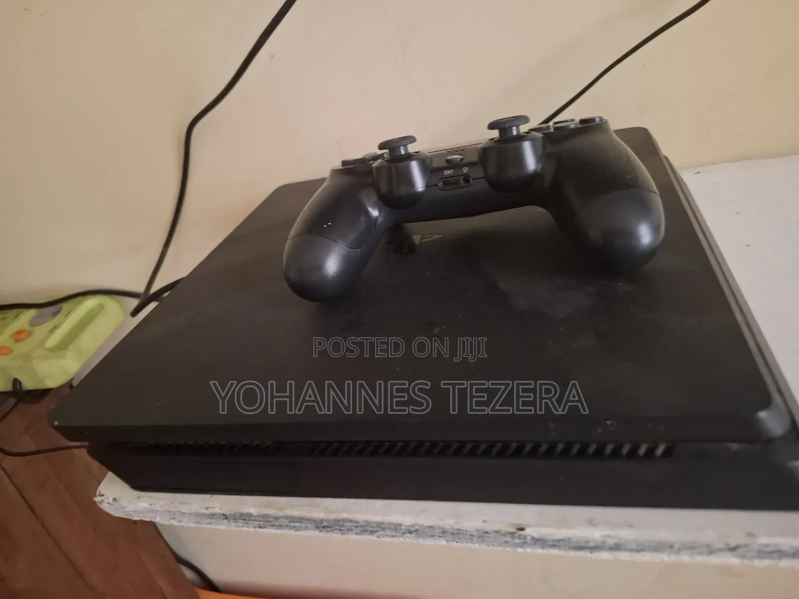 Playstation 4 Slim