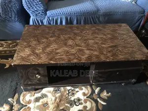 Salon Table