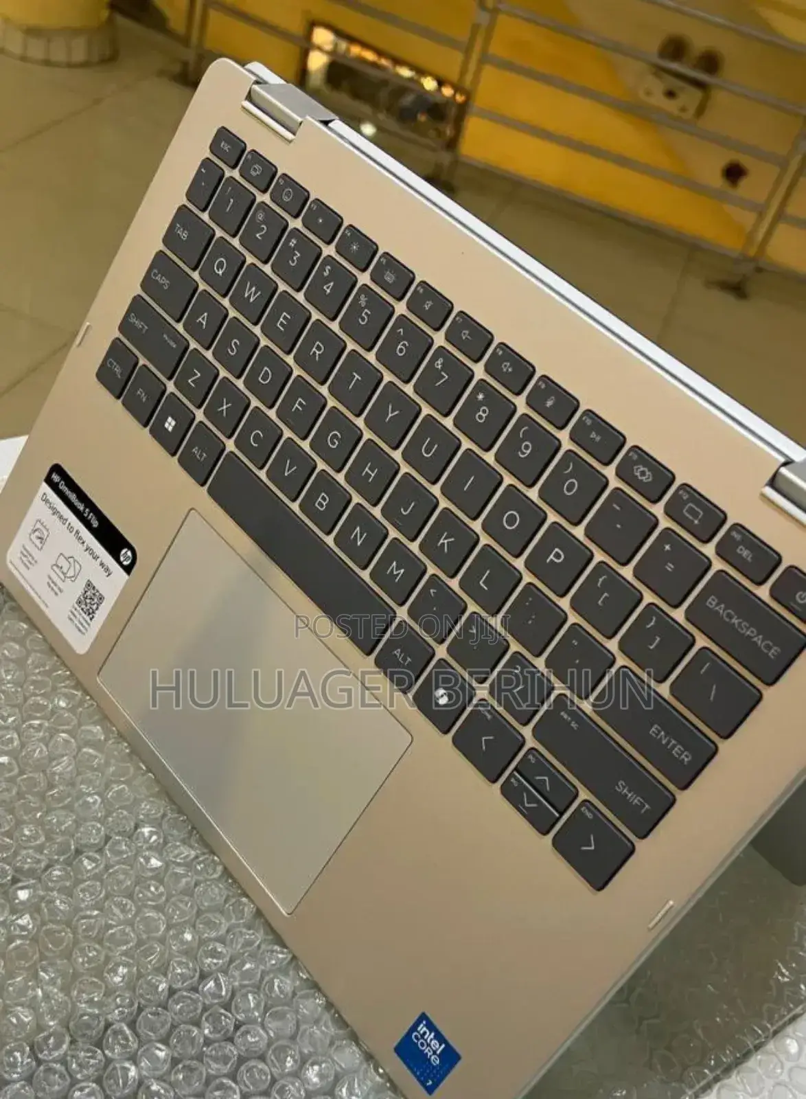 New Laptop HP OmniBook 5 Flip 16GB Intel Core i7 SSD 512GB