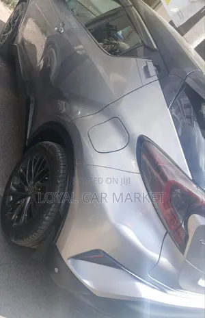 Toyota C-HR 2020 Gray