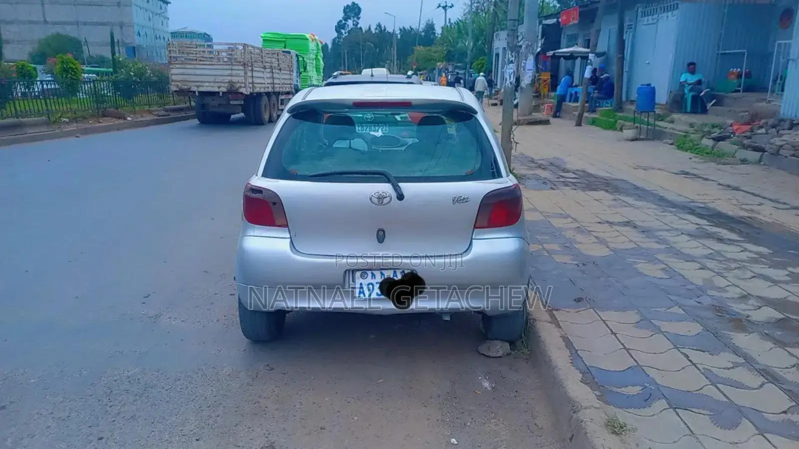 Toyota Vitz 2001 Silver