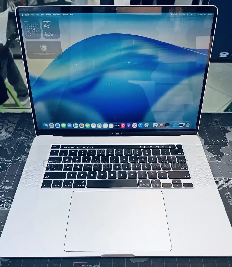 New Laptop Apple MacBook Pro 2019 16GB Intel Core i7 SSD 512GB