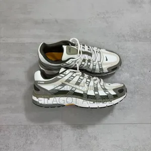 Nike P6000 Men's Shoes . Brand New Light Weight Shoes