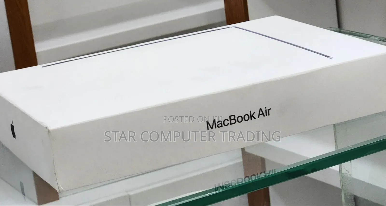 New Laptop Apple MacBook Air 2025 M4 13-inch 16GB Apple M4 SSD 256GB