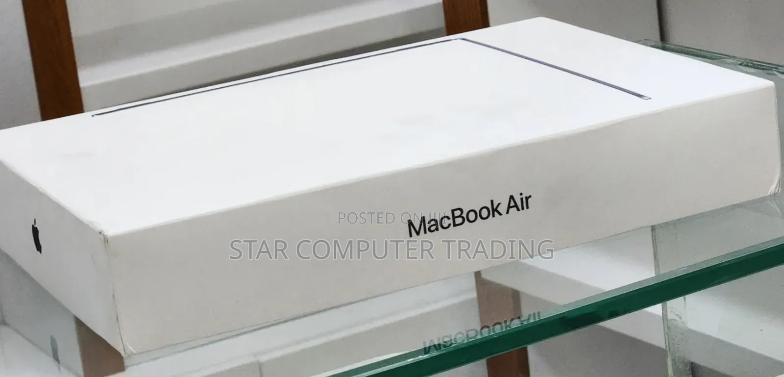 New Laptop Apple MacBook Air 2025 M4 13-inch 16GB Apple M4 SSD 256GB