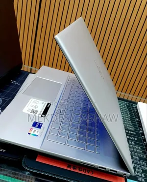 New Laptop HP Envy X2 16GB Intel Core i7 SSD 512GB