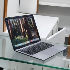 New Laptop Apple MacBook Pro M1 8GB Apple M1 SSD 256GB
