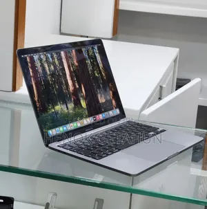 New Laptop Apple MacBook Pro M1 8GB Apple M1 SSD 256GB