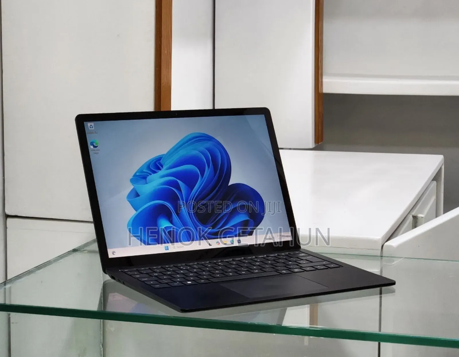 New Laptop Microsoft Surface Laptop 4 16GB Intel Core i7 SSD 512GB