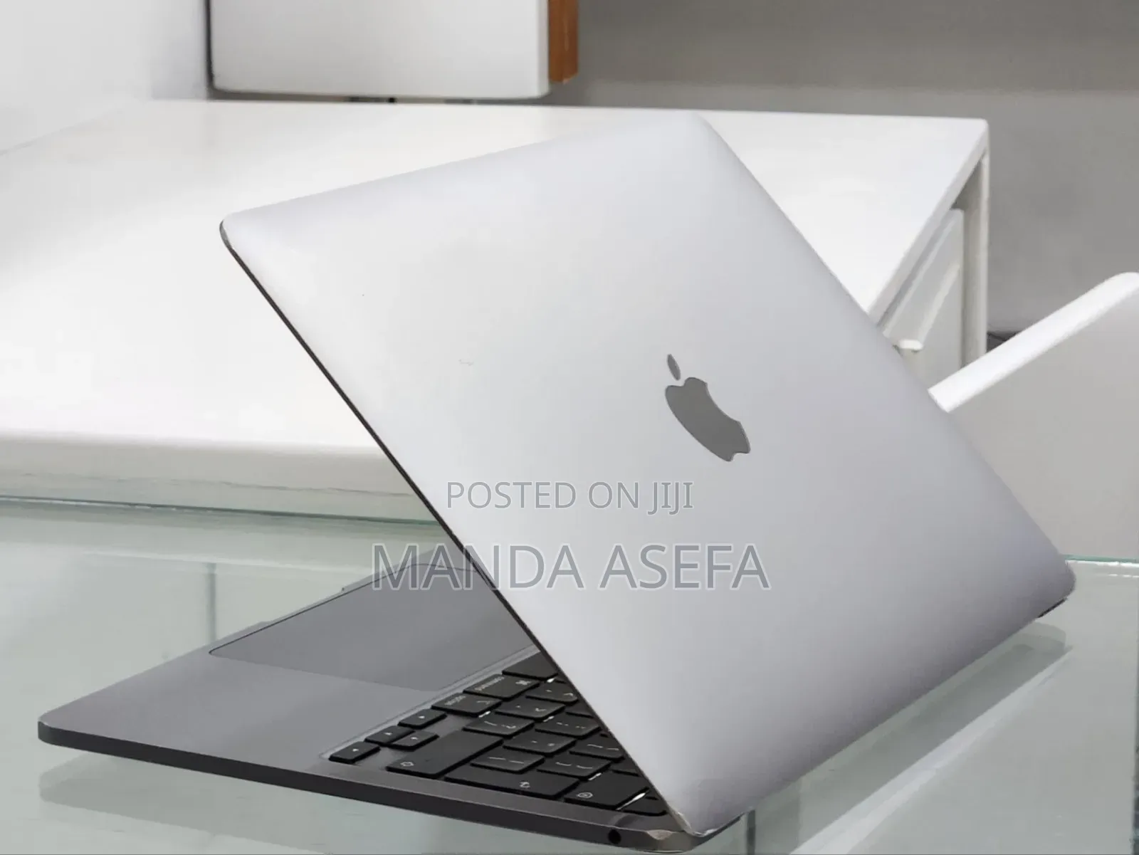New Laptop Apple MacBook Pro M1 8GB Apple M1 SSD 256GB