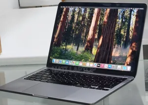 New Laptop Apple MacBook Pro M1 8GB Apple M1 Pro SSD 256GB