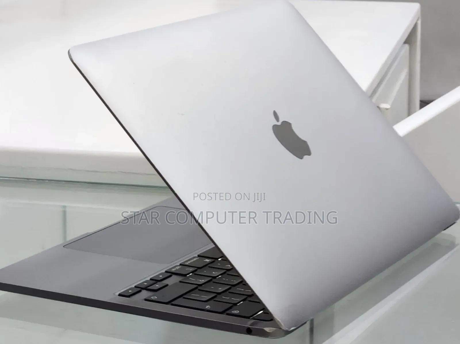 New Laptop Apple MacBook Pro M1 8GB Apple M1 Pro SSD 256GB