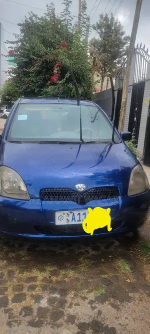 Toyota Vitz 2001 Blue