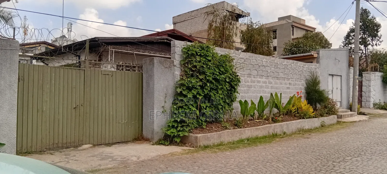 3bdrm House in Kolfe Keranio for sale