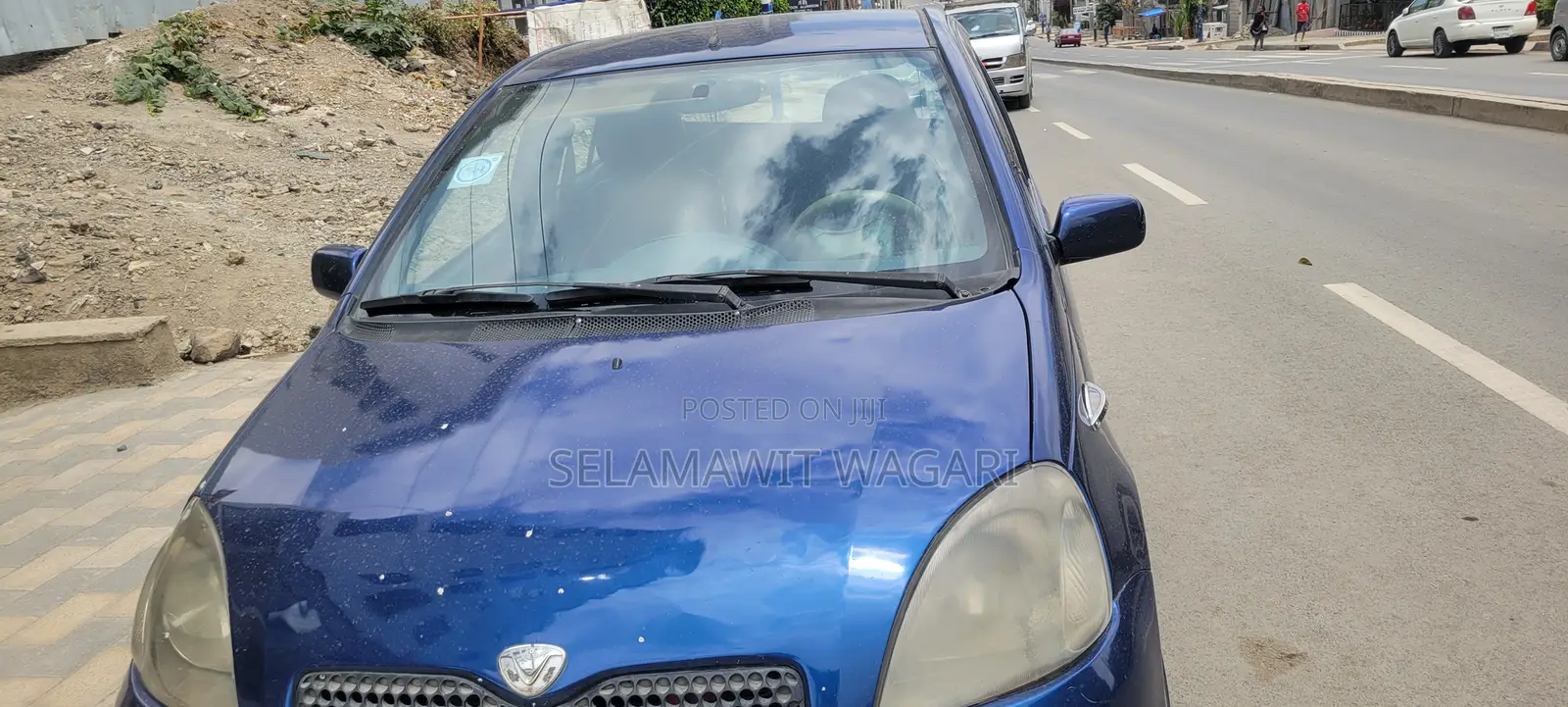 Toyota Vitz 2001 Blue