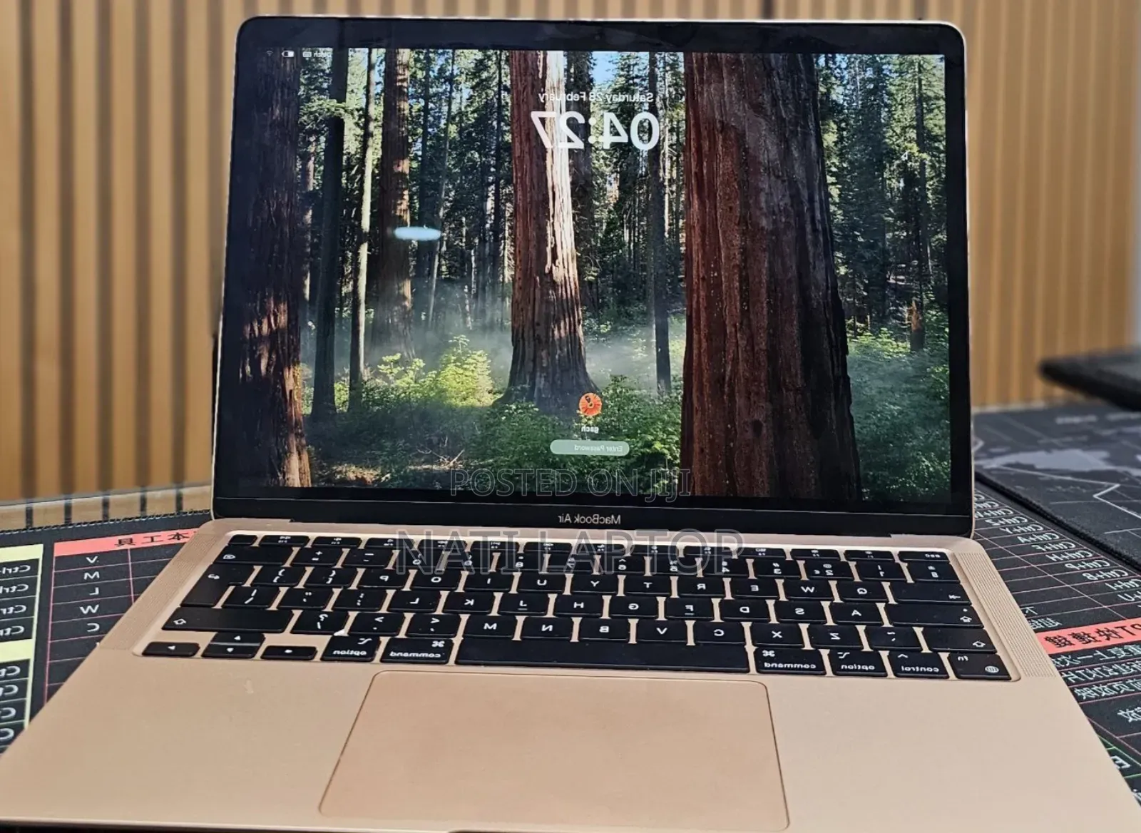 New Laptop Apple MacBook Air 2020 M1 8GB Apple M1 SSD 256GB