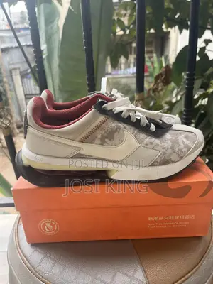 Nike Air Max Pre-Day Social Fc