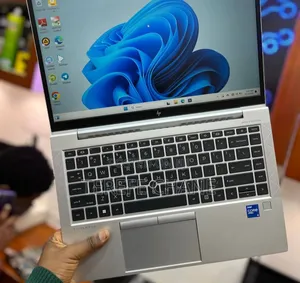 New Laptop HP EliteBook 840 G5 8GB Intel Core i5 SSD 512GB