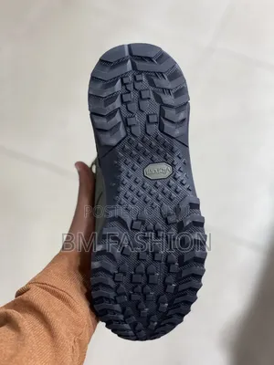 Under Armour Olive Green Ankle Boots (With Free Delivery)