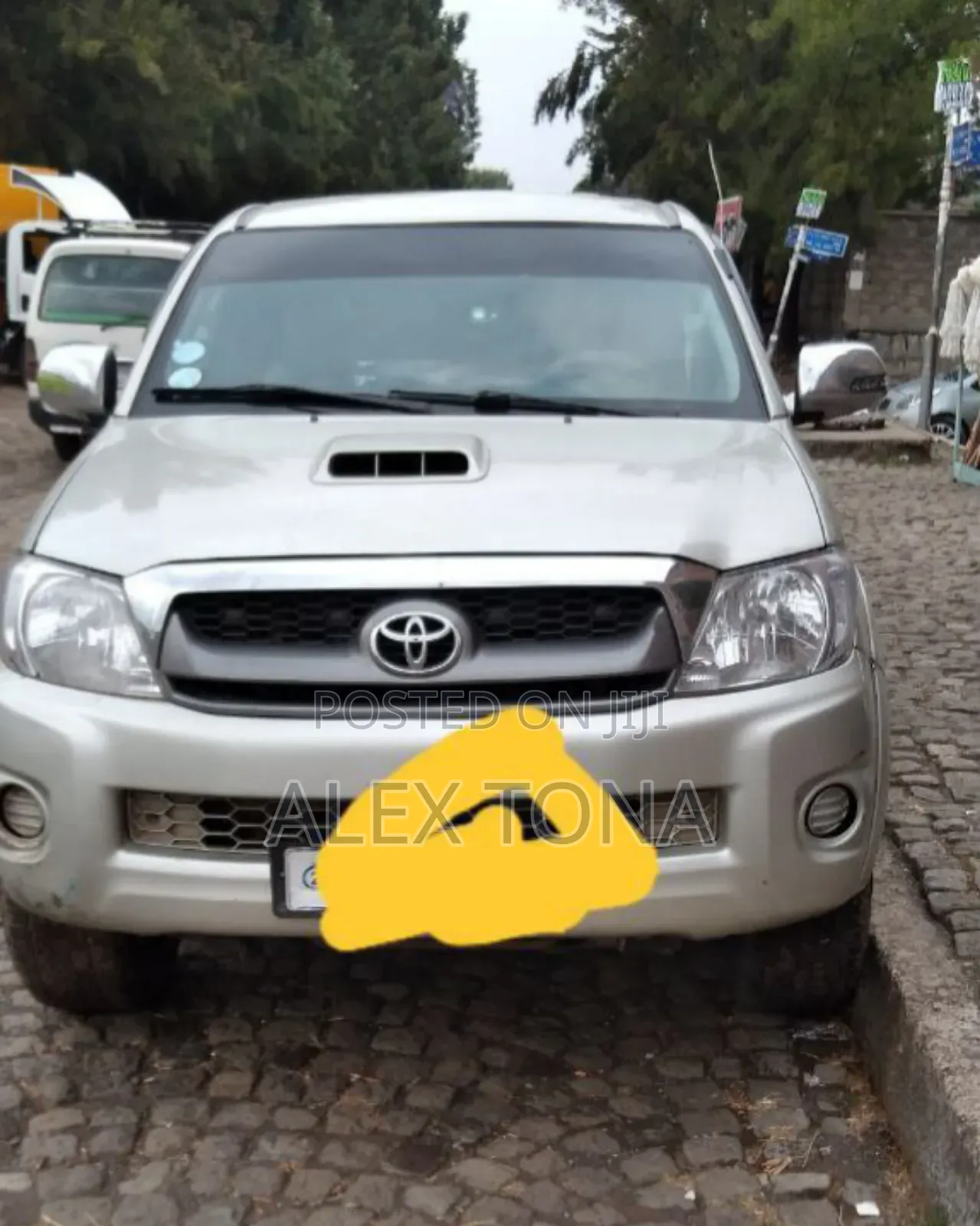 Toyota Hilux 2013 Silver