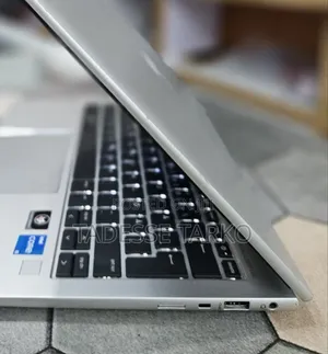 New Laptop HP EliteBook 830 G9 16GB Intel Core i5 SSD 512GB