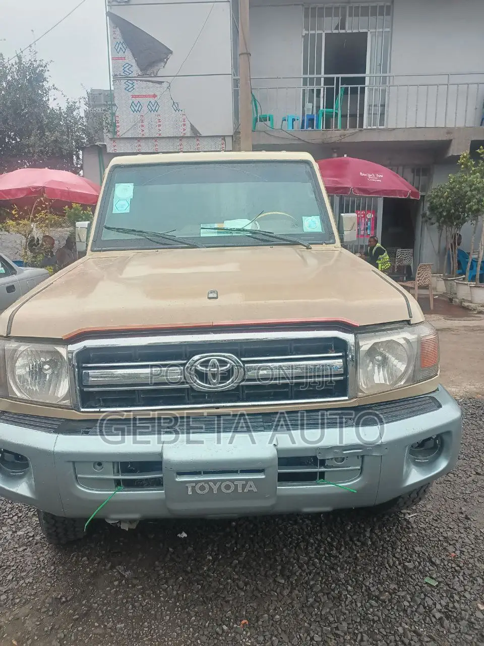 Toyota Land Cruiser 2011