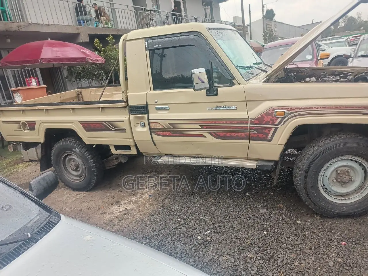 Toyota Land Cruiser 2011