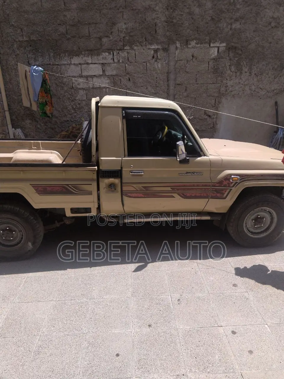 Toyota Land Cruiser 2011