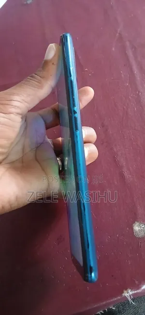 Infinix Hot 10 Play 64 GB Blue