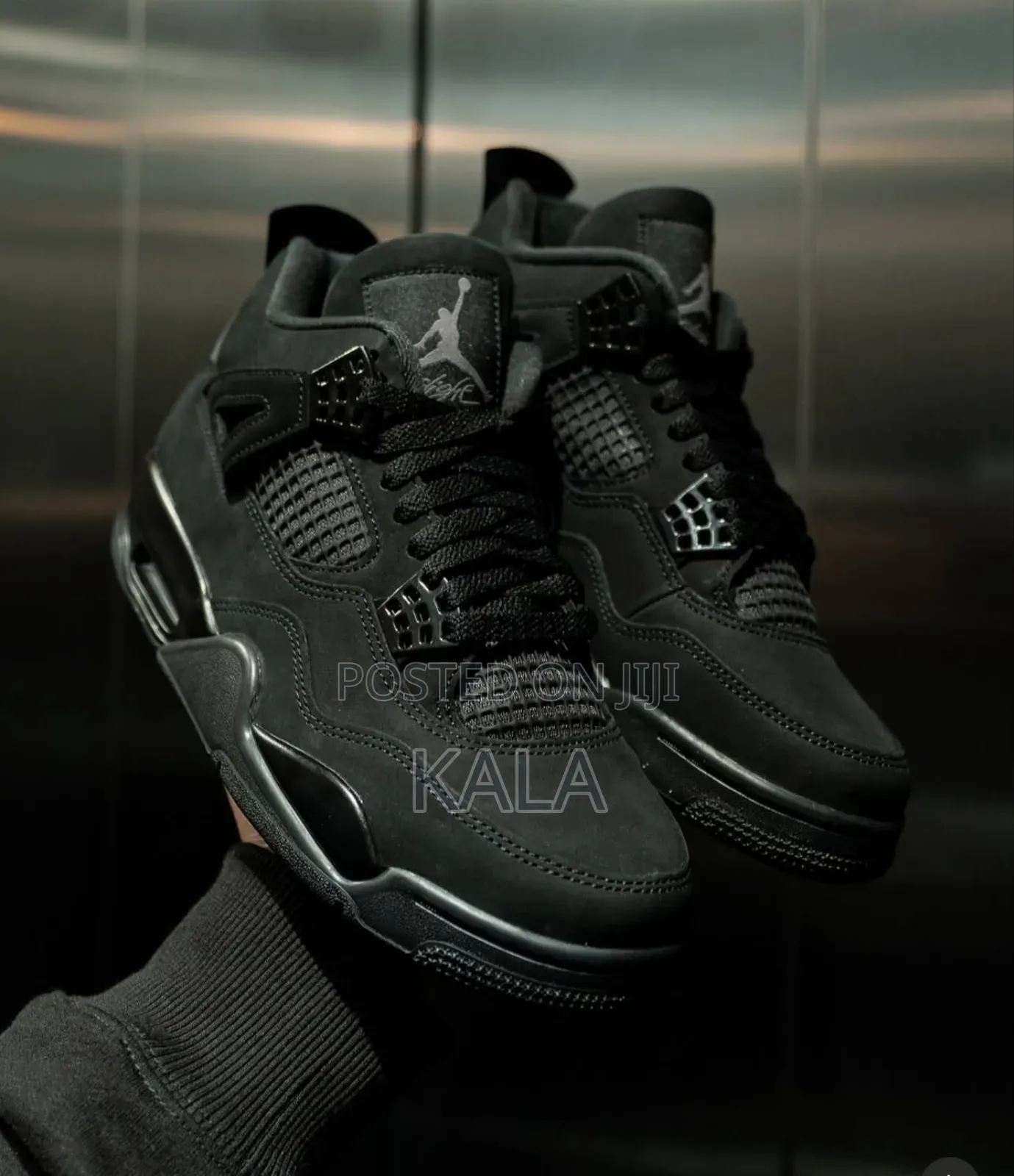 Air Jordan 4 Black Cat
