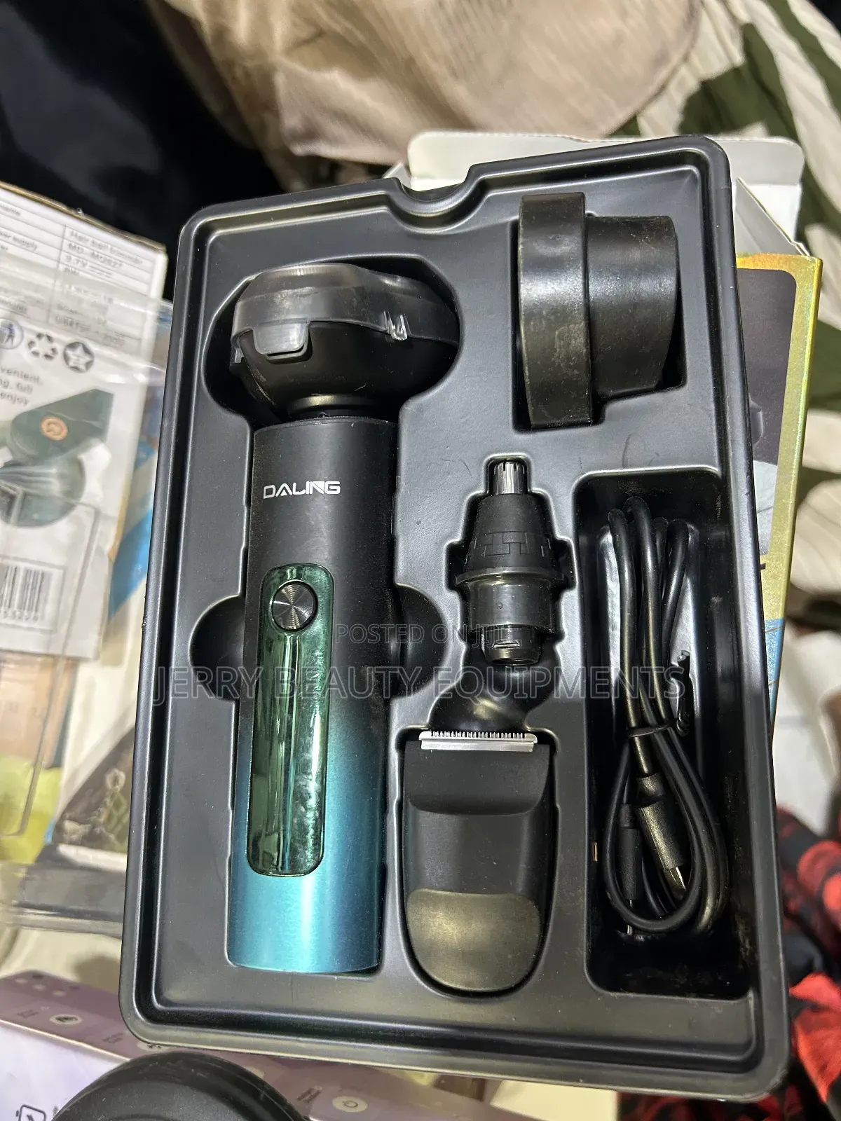 Daling Dl- 9501 Grooming Kit