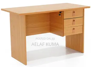 Modern Office Table – Strong and Spacious Desk