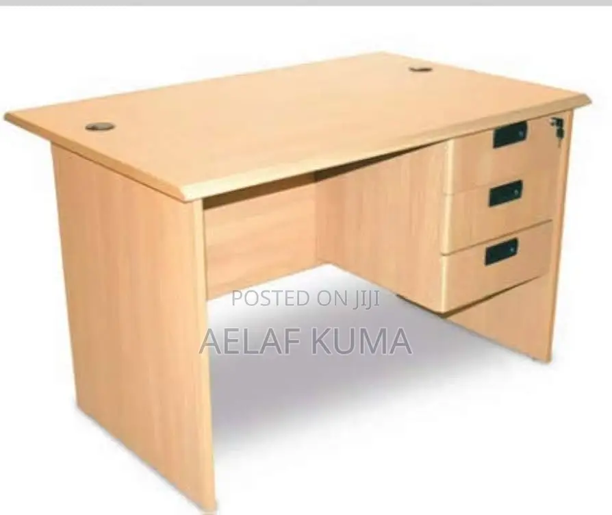 Modern Office Table – Strong and Spacious Desk