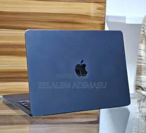 New Laptop Apple MacBook Air 2025 M4 13-inch 16GB Apple M4 SSD 256GB