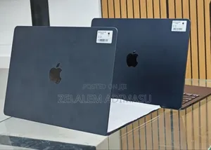 New Laptop Apple MacBook Air 2025 M4 13-inch 16GB Apple M4 SSD 256GB