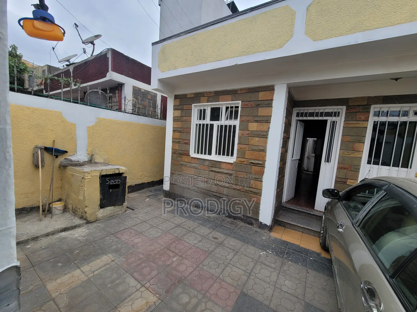 2bdrm House in Nifas Silk-Lafto for sale