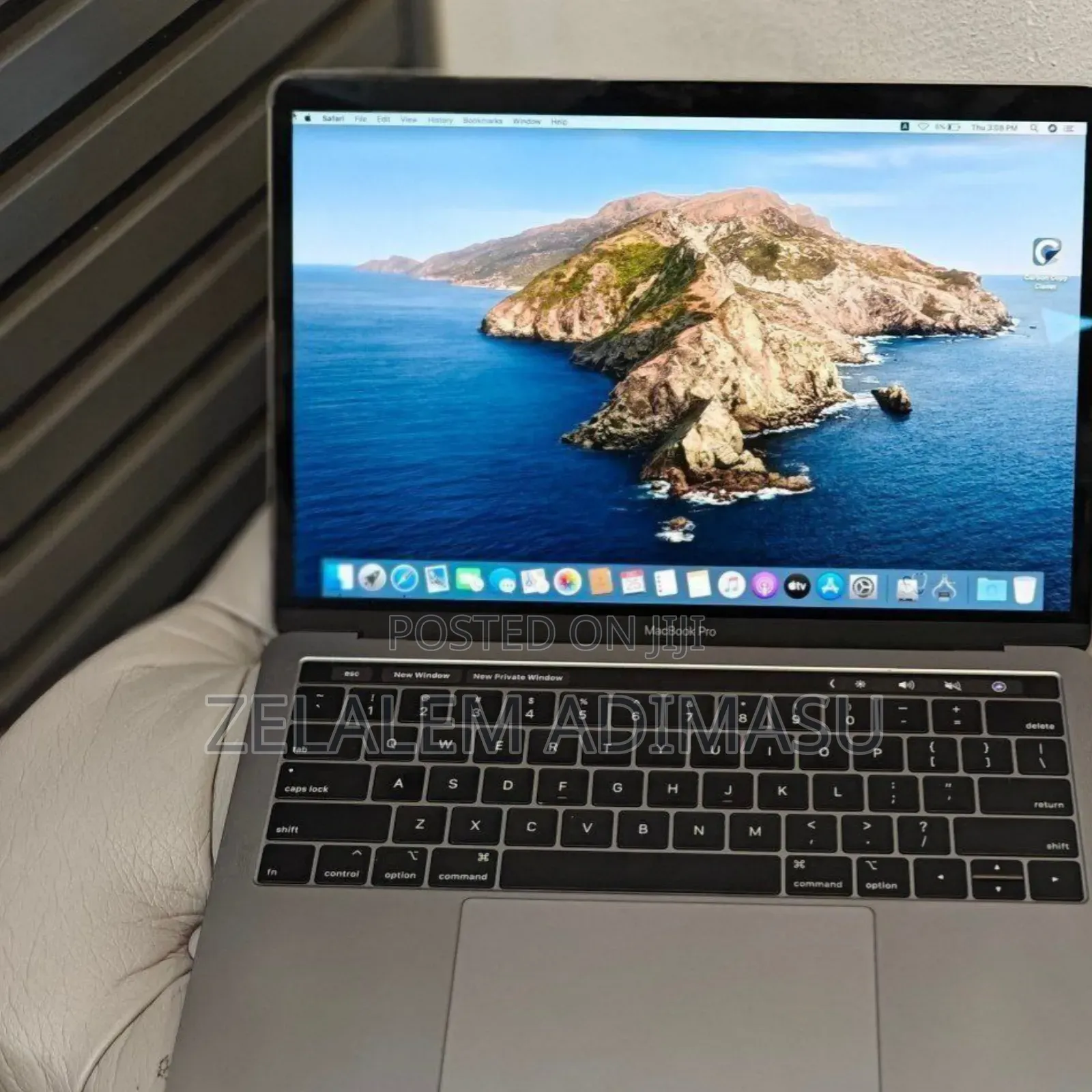 New Laptop Apple MacBook Pro 2019 16GB Intel Core i7 SSD 1T