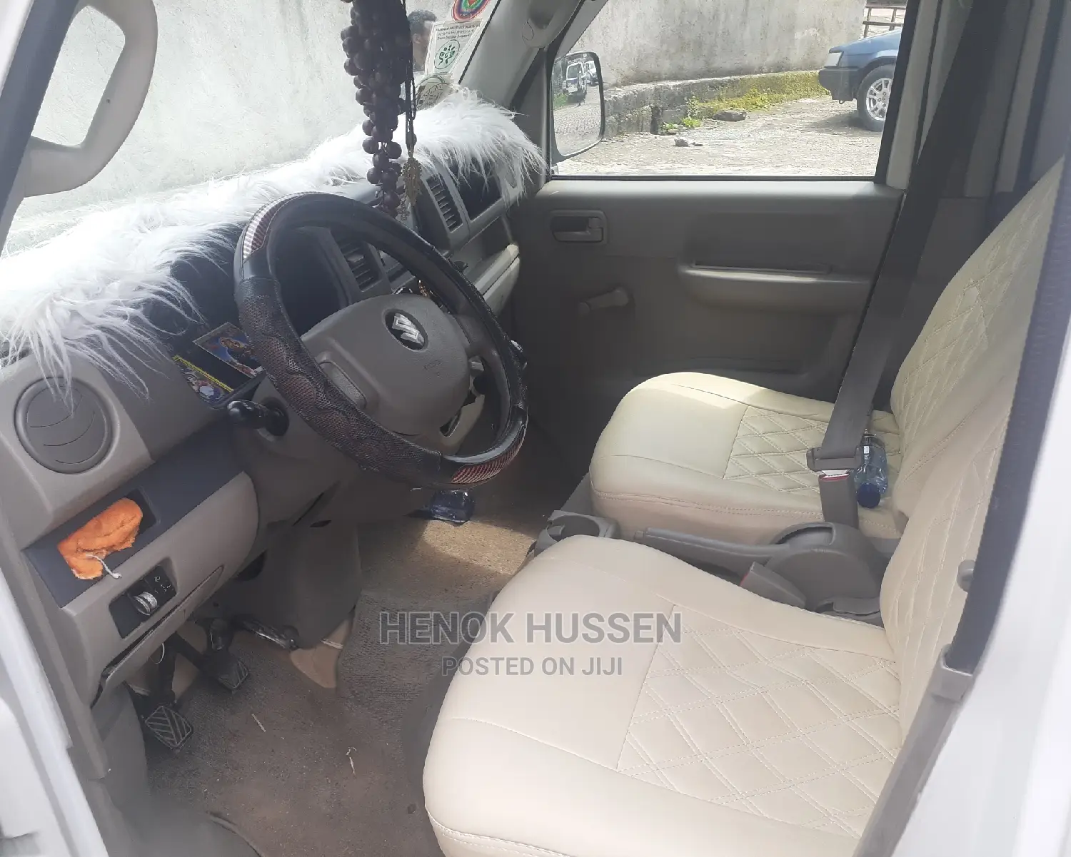 Suzuki Every Wagon 2012 White