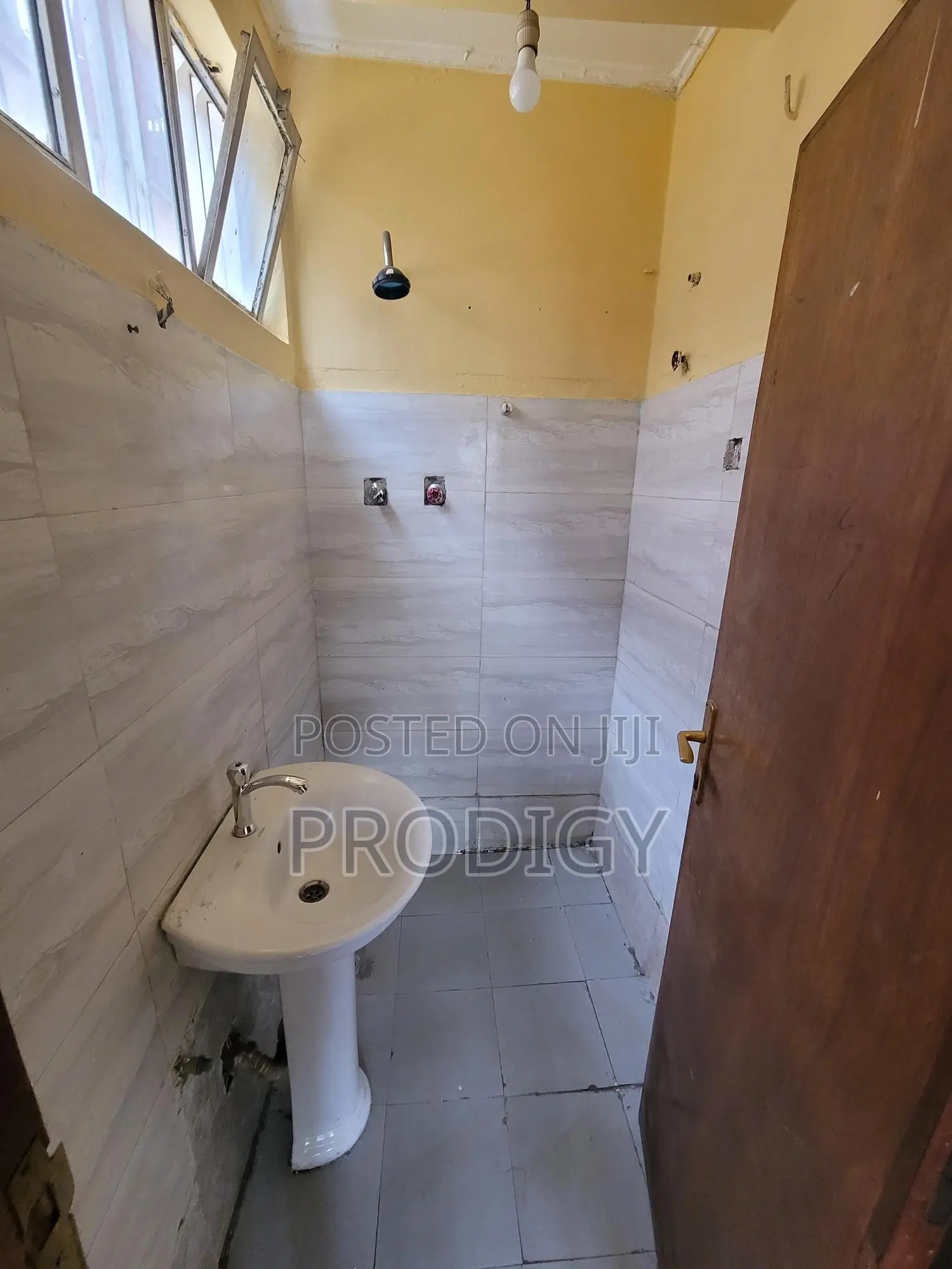 2bdrm House in Nifas Silk-Lafto for sale