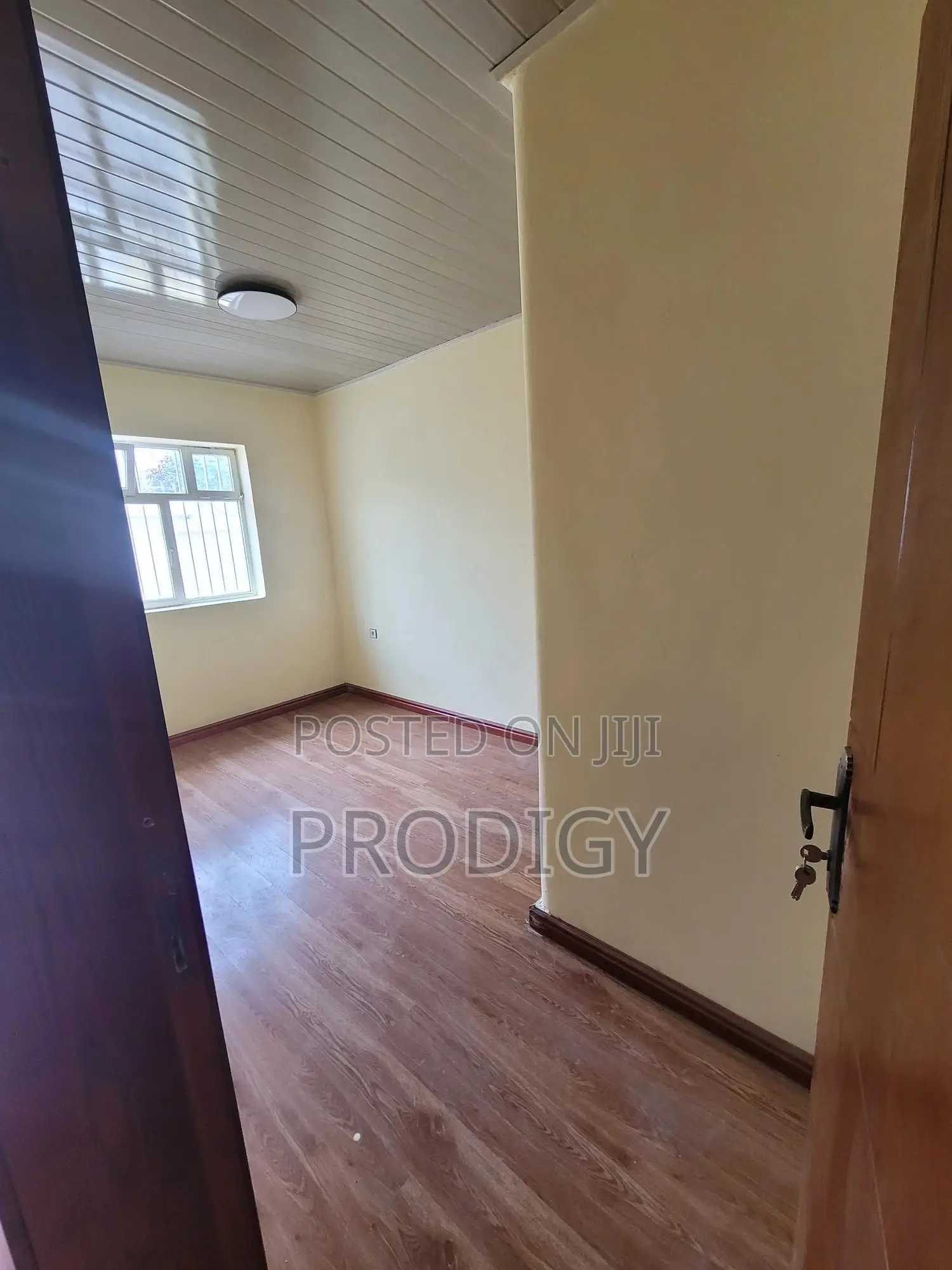 2bdrm House in Nifas Silk-Lafto for sale